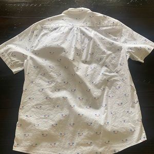 Boys size XL/18 Vineyard Vines button down shirt